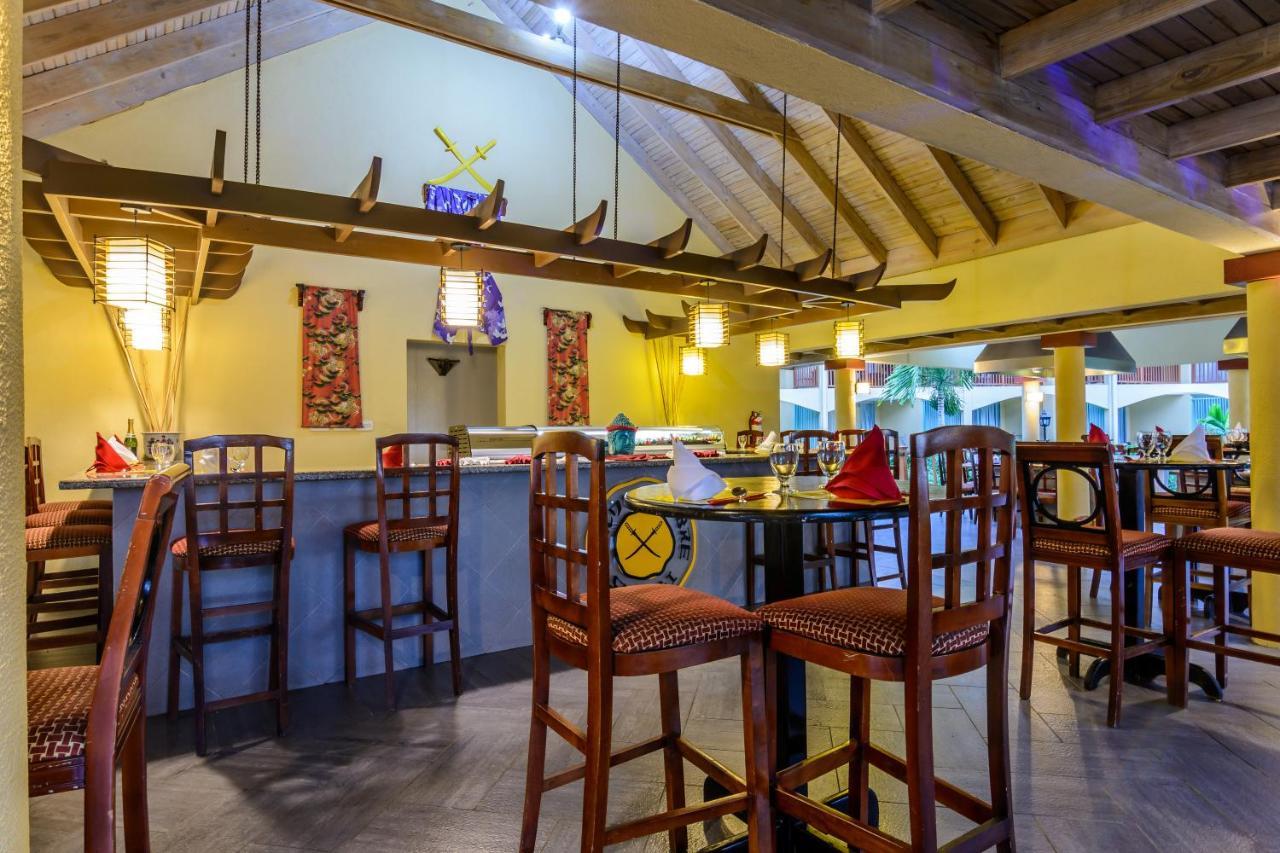 Jewel Runaway Bay Beach Resort & Waterpark Exterior photo