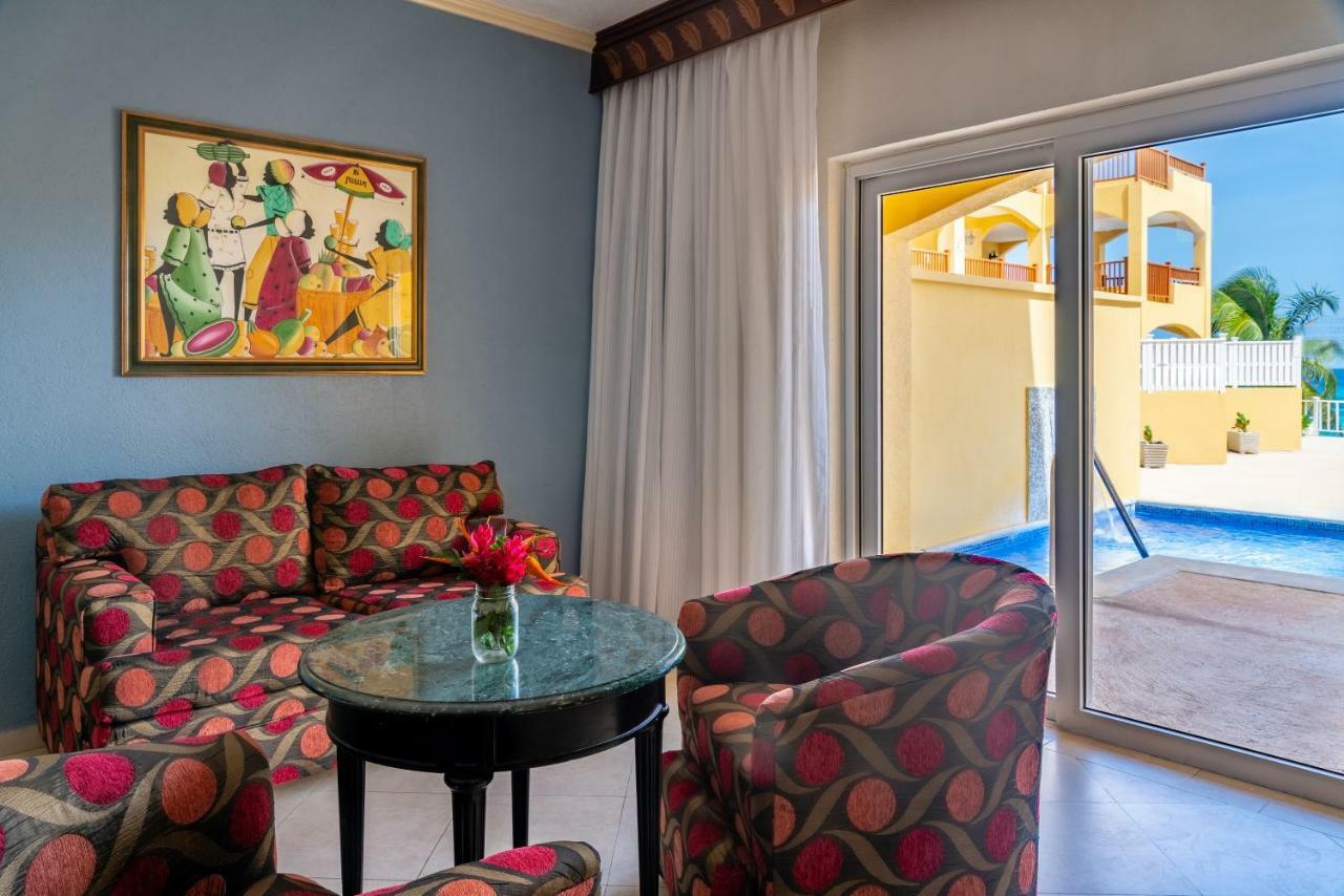 Jewel Runaway Bay Beach Resort & Waterpark Exterior photo