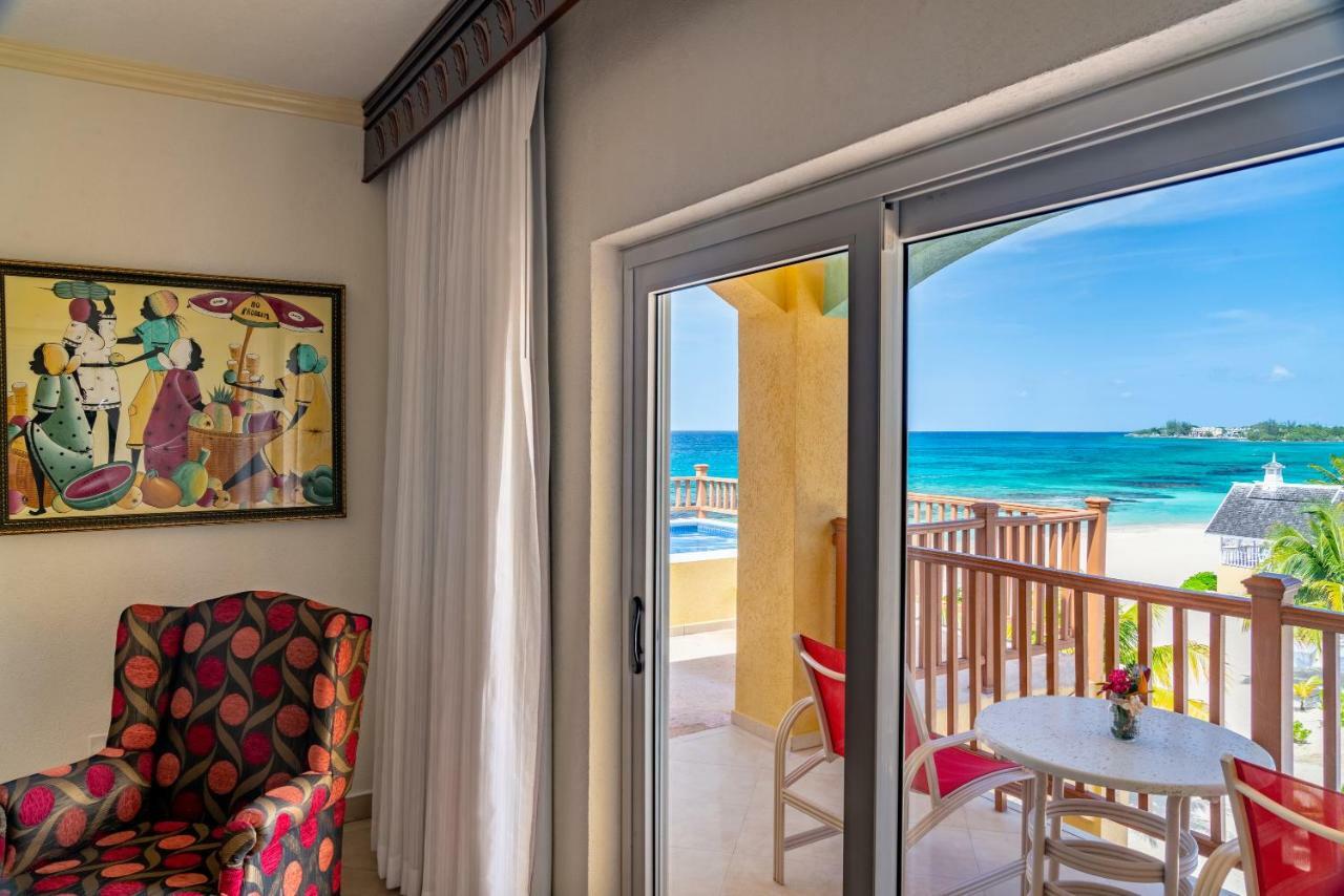 Jewel Runaway Bay Beach Resort & Waterpark Exterior photo